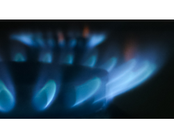 Tại sao khi đốt cháy khí gas công nghiệp cho ra ngọn lửa màu xanh là an toàn?